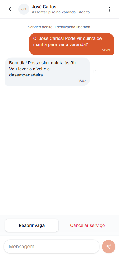 Conversa entre cliente e profissional no Lydar